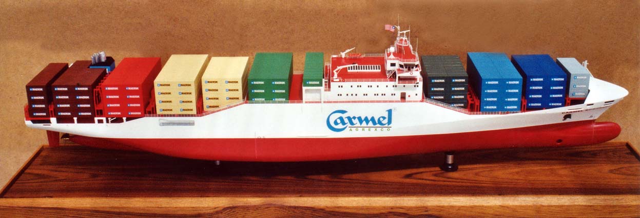 CARMEL ECOFRESH Hybridschiff mit Containerladung